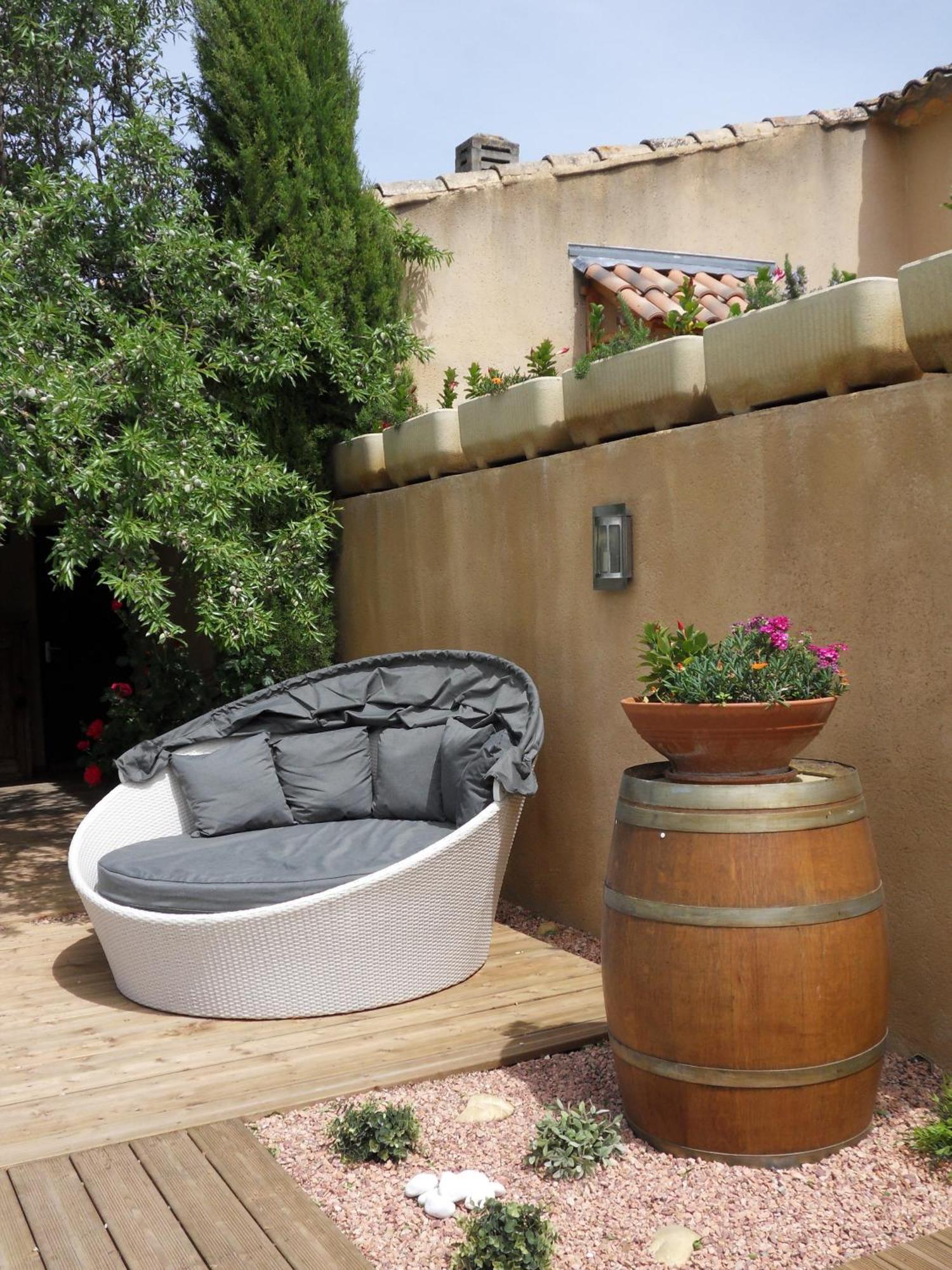 Le Jardin D'Ivana Chambres D'Hotes B&B Avec Piscine Chauffee Oppède Dış mekan fotoğraf